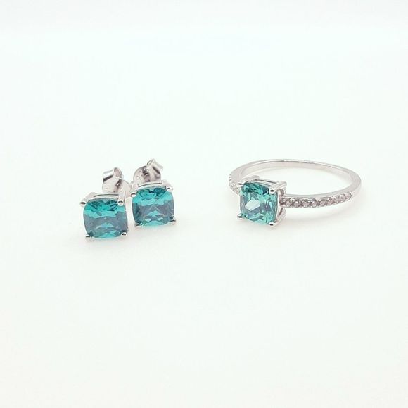 Mint Green cz Ring Stud Post Earrings Set Size 7 New - Picture 3 of 8